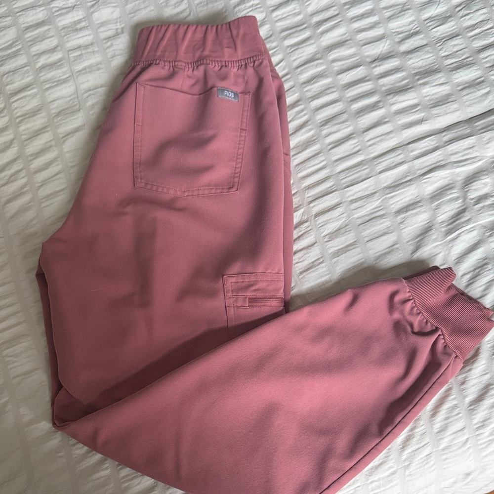 Figs Women's Leggings Joggers in Dusty Rose